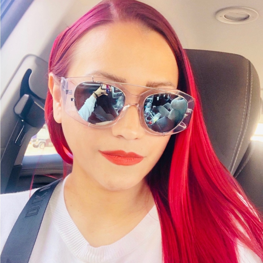 Meet your Posher, Evelyn